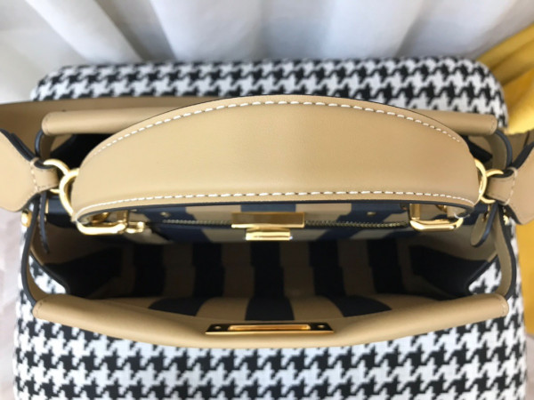 F**di  medium peekaboo-26-33-12cm