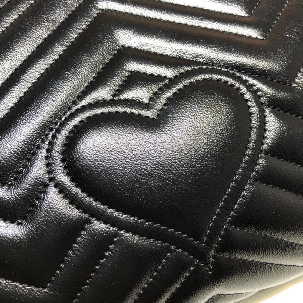 G*u*i gg marmont matelassé medium shoulder bag