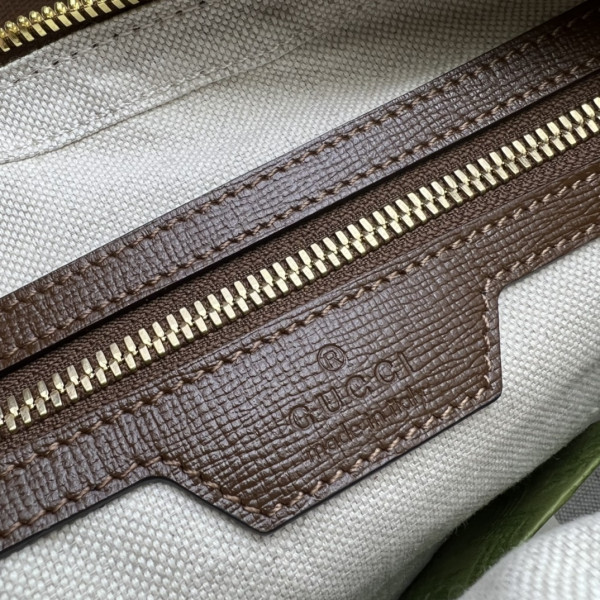 G*u*i messenger bag with interlocking g