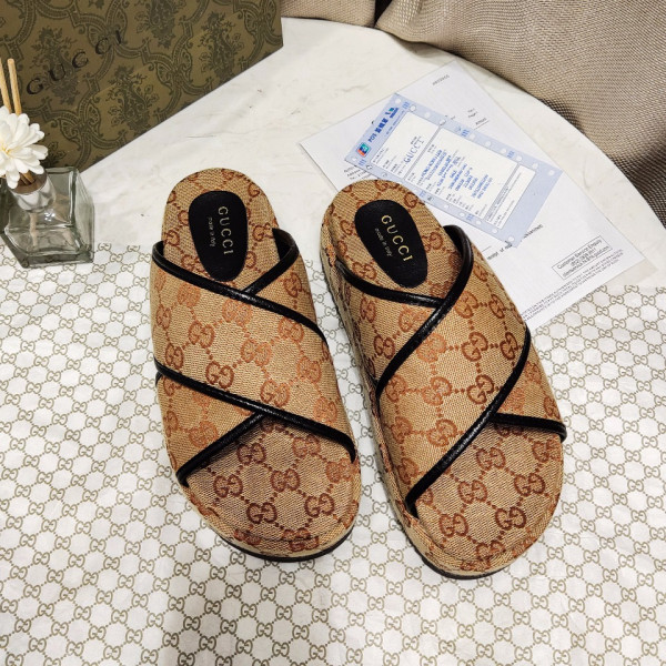 G*u*i gg multicolor platform sandal