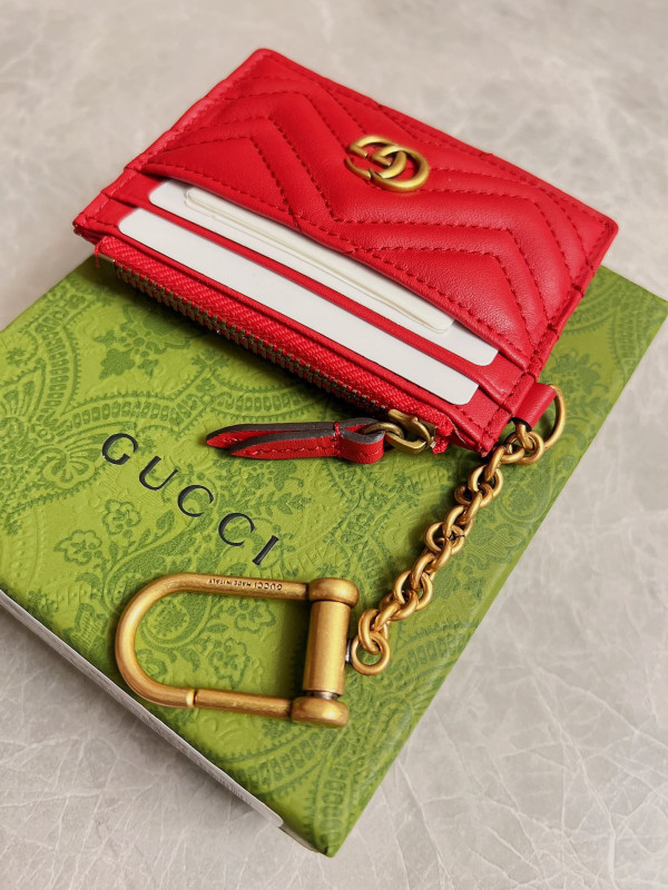 G*u*i gg marmont keychain wallet