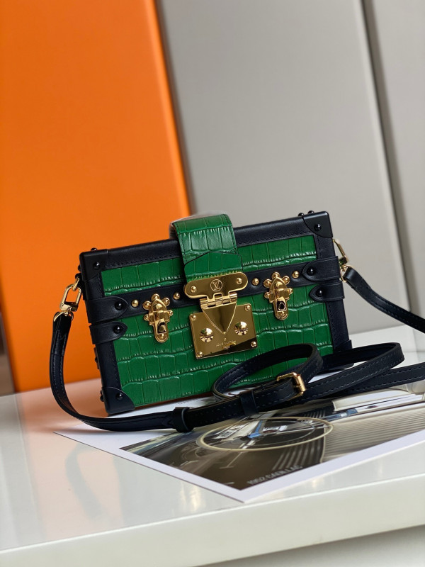 l0*is V*t0n petite malle