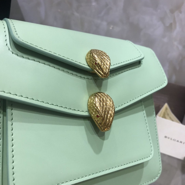 ale*d*r wang x B*l*ai