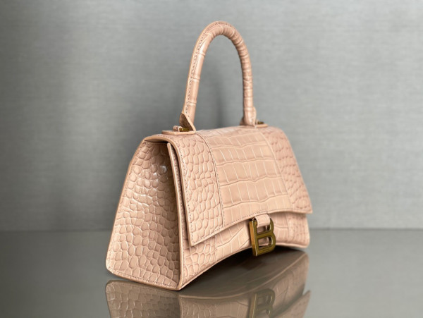 Ba*len*cia*ga hourglass