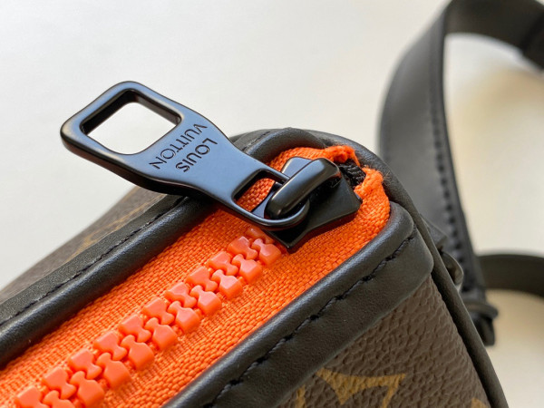 l0*is V*t0n nano leepall