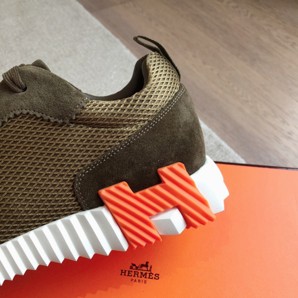 H**mes sneaker