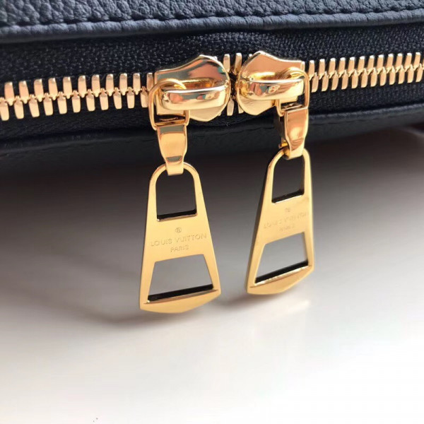 l0*is V*t0n v tote mm