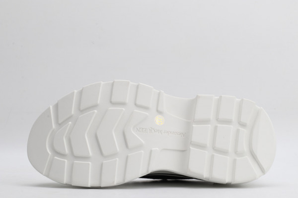 ale*d*r M*Q*en tread slick lace up