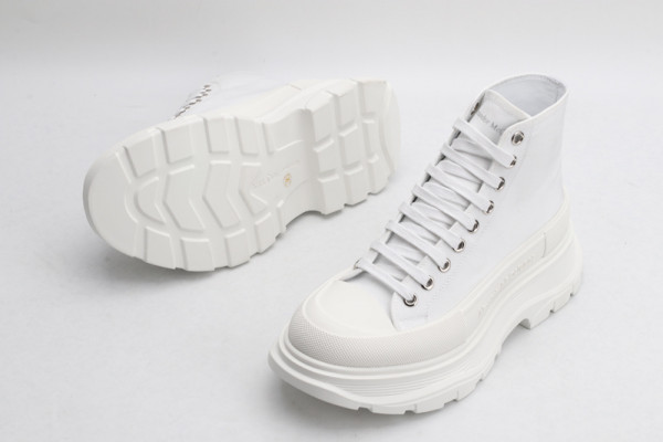 ale*d*r M*Q*en tread slick boot