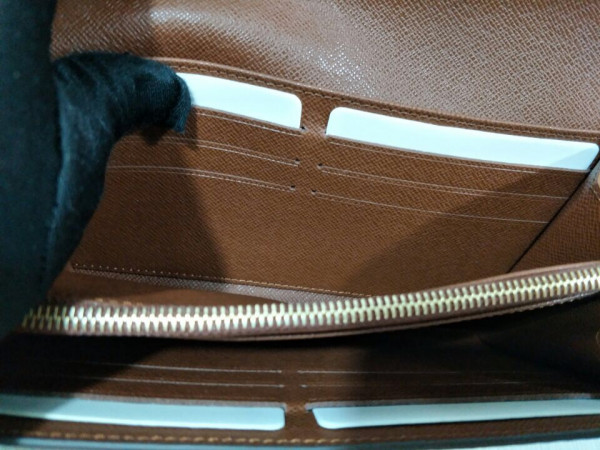 l0*is V*t0n sarah wallet