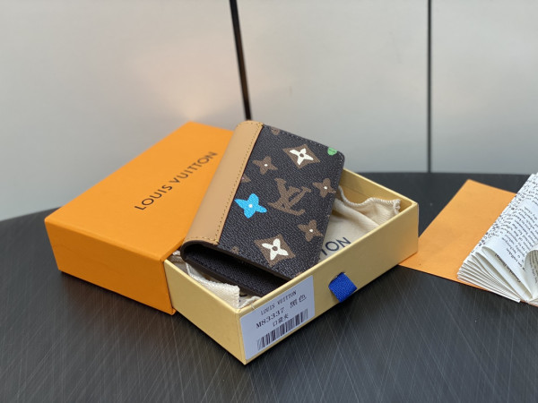 l0*is V*t0n pocket organizer-7.5*11.1*1 cm