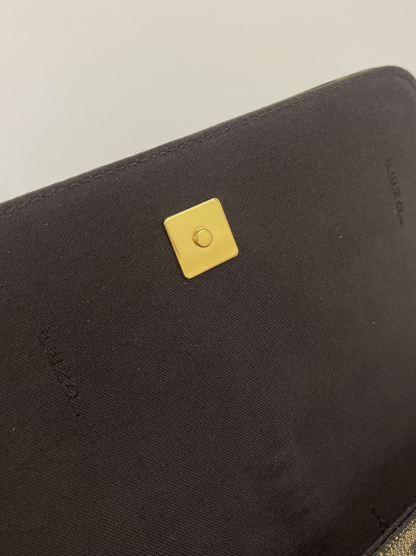 F**di graphy bag-22*5*11cm