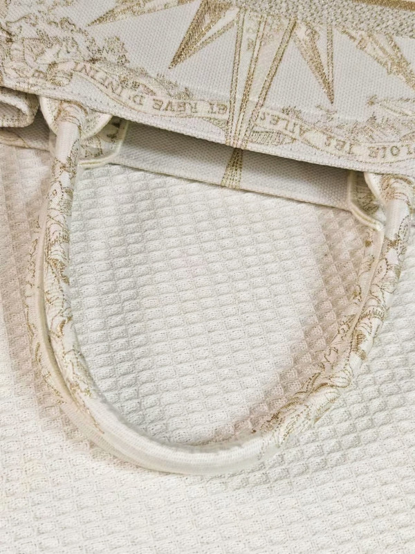 MEDIUM DIRO BOOK TOTE-36.5X27.5X16.5CM