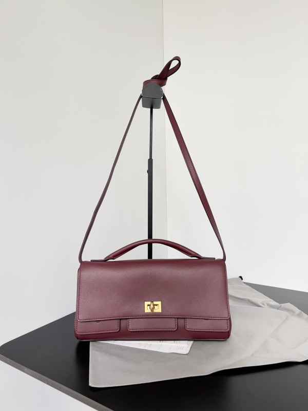 Ba*len*cia*ga bel air small clutch