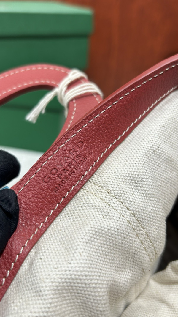 Go*ard beluga  - 23×18.5×8cm