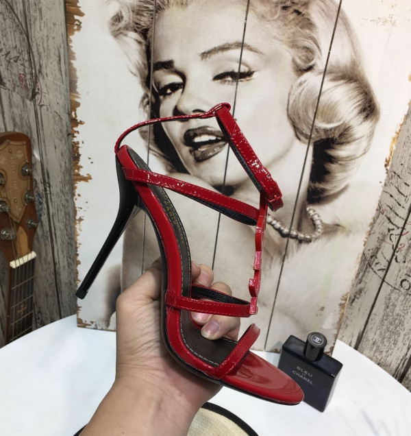 Y*L cassandra platform sandals in patent leather