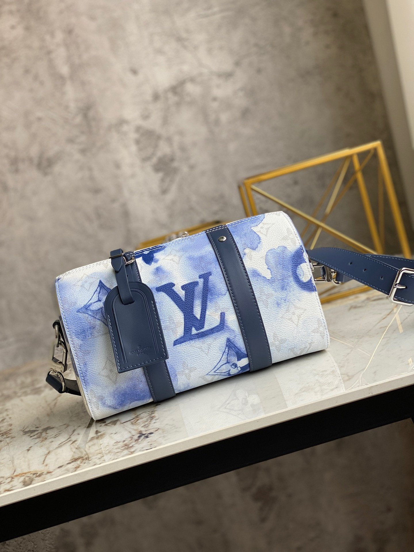 l0*is V*t0n city keepall