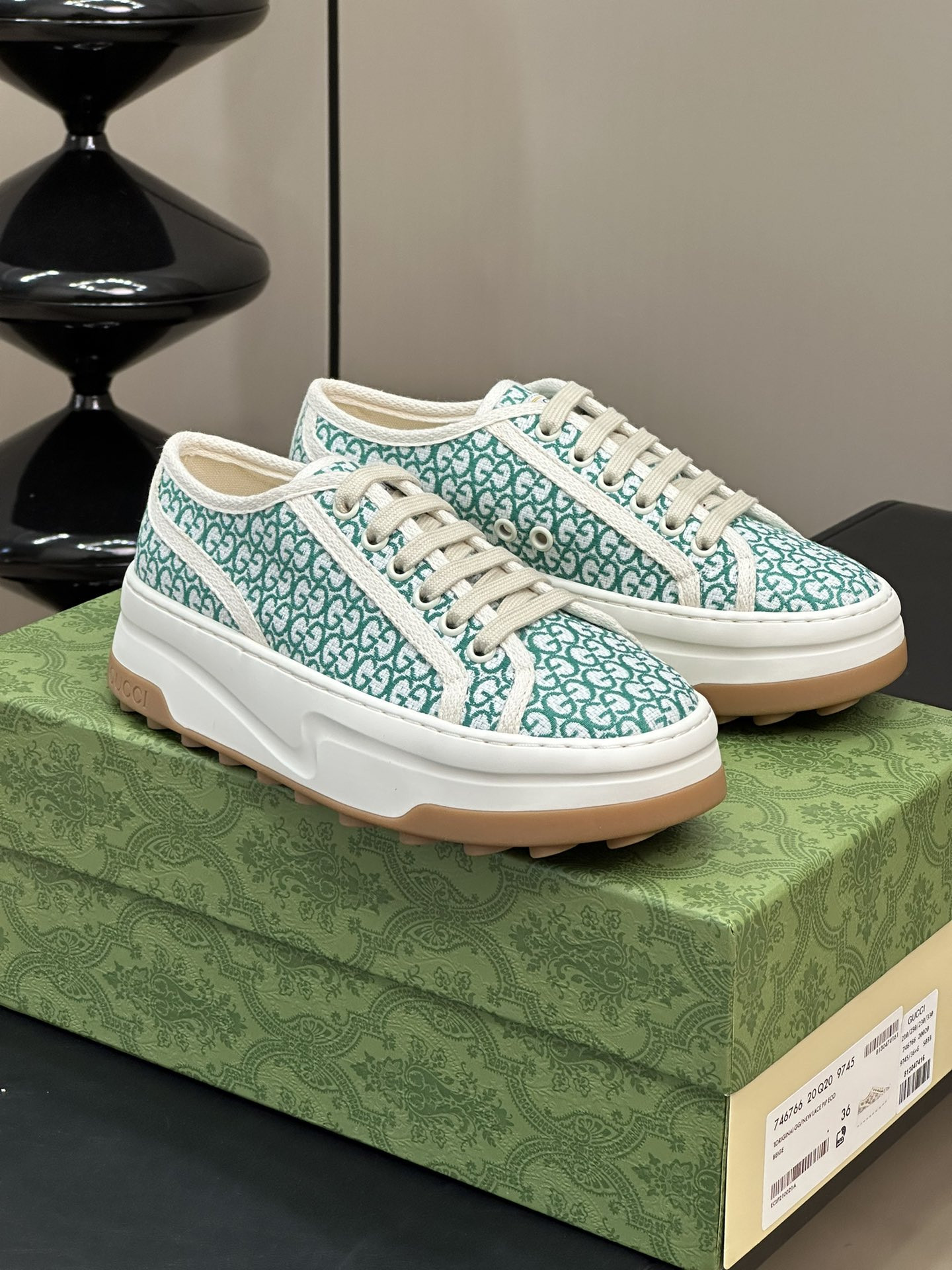 G*u*i women's gg sneaker